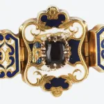 Dokumentációs részletfotó 1 – Biedermeier arany karkötő gránáttal