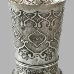 Dokumentációs részletfotó 1 – Ezüst kidduspohár – Kolozsvár